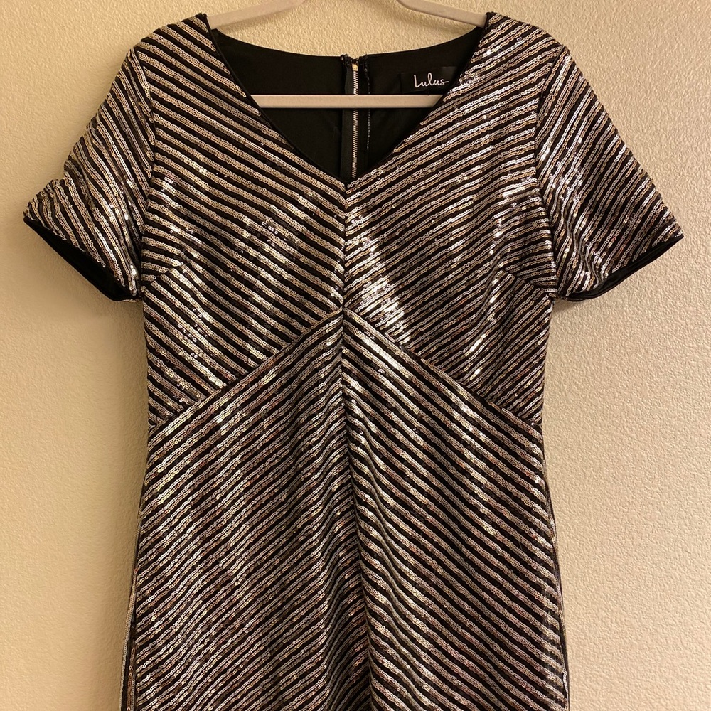 Lulu’s Multi Sequin (Gold, Black, Silver) Dress